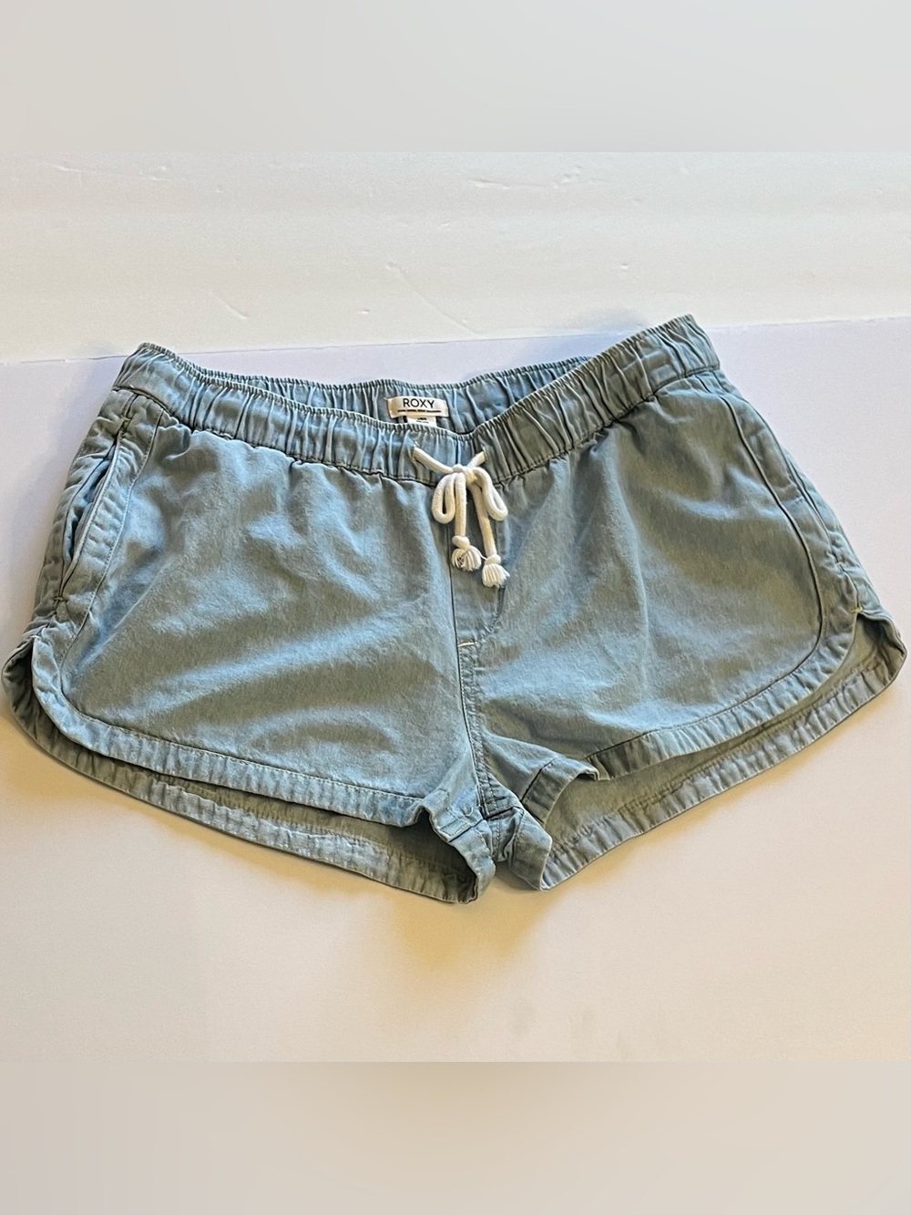 Roxy Denim pull on 100% Cotton Shorts Medium Pockets Elastic Waist